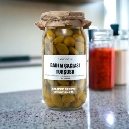 Ev Yapımı Badem Çağlası Turşusu resmi
